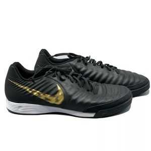 Nike Tiempo Indoor Soccer Shoes  Men's Size 9.5